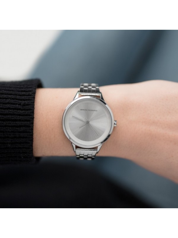 фото Женские наручные часы Armani Exchange AX5600