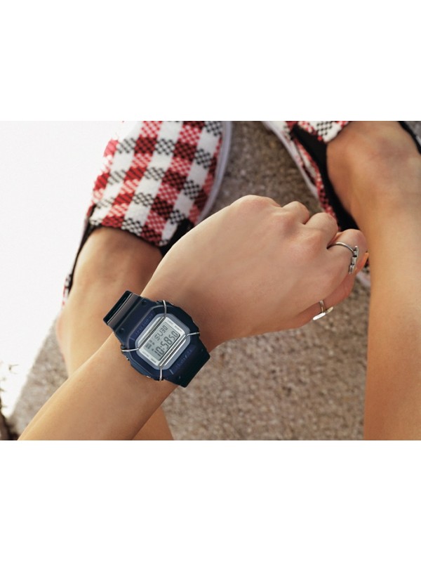фото Женские наручные часы Casio Baby-G BGD-501UM-3E