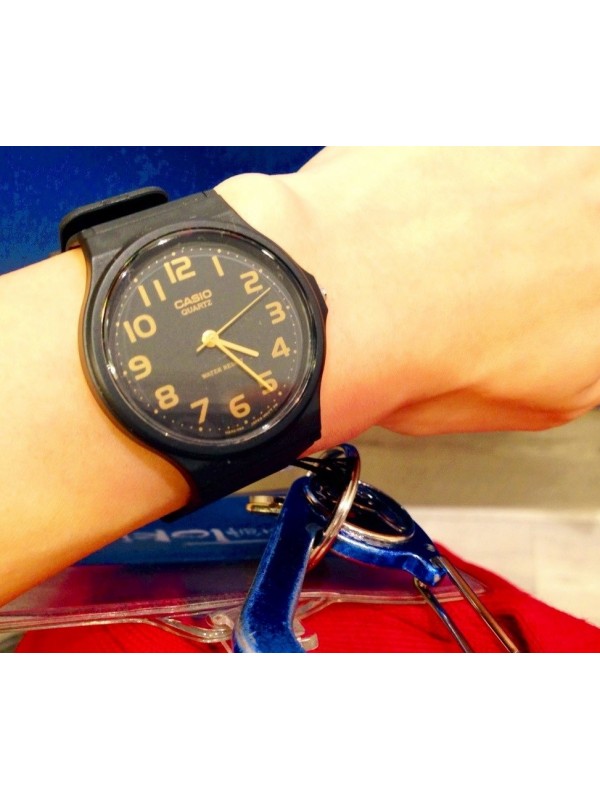 фото Мужские наручные часы Casio Collection MQ-24-1B2