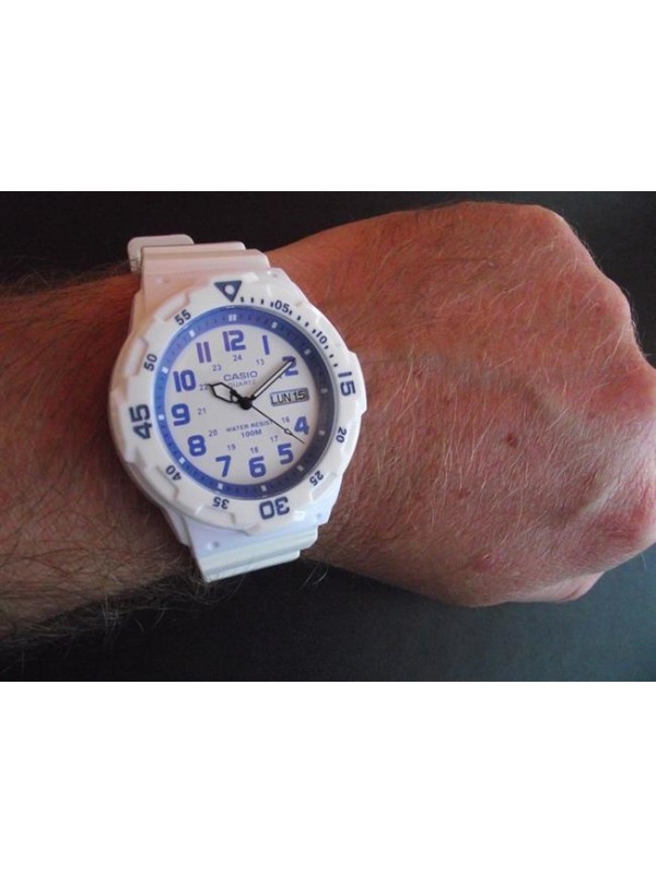 фото Мужские наручные часы Casio Collection MRW-200HC-7B2