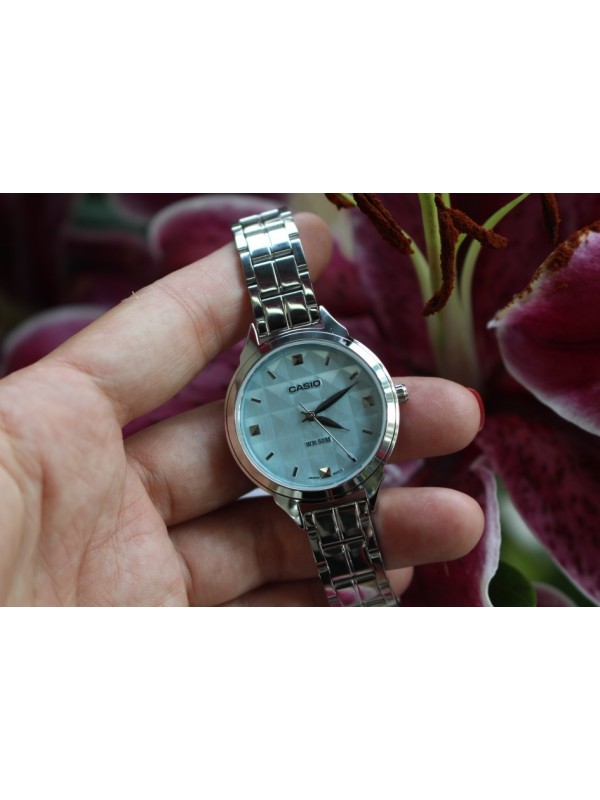 фото Женские наручные часы Casio Collection LTP-1392D-2A
