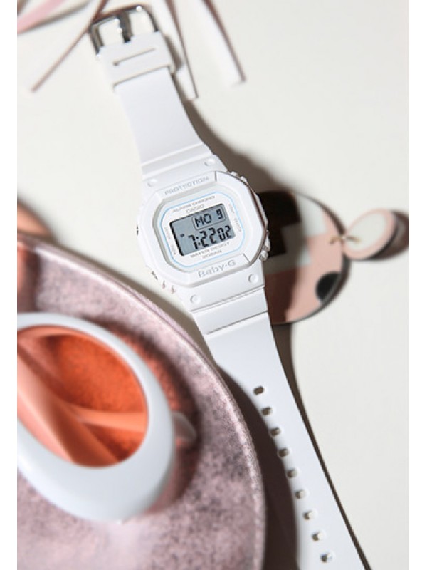 фото Женские наручные часы Casio Baby-G BGD-560-7E