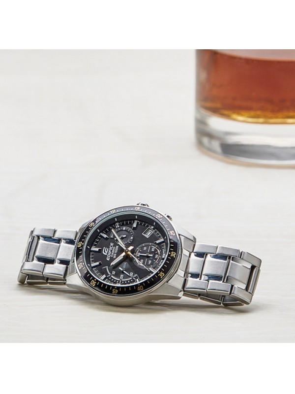 фото Мужские наручные часы Casio Edifice EFV-540D-1A9