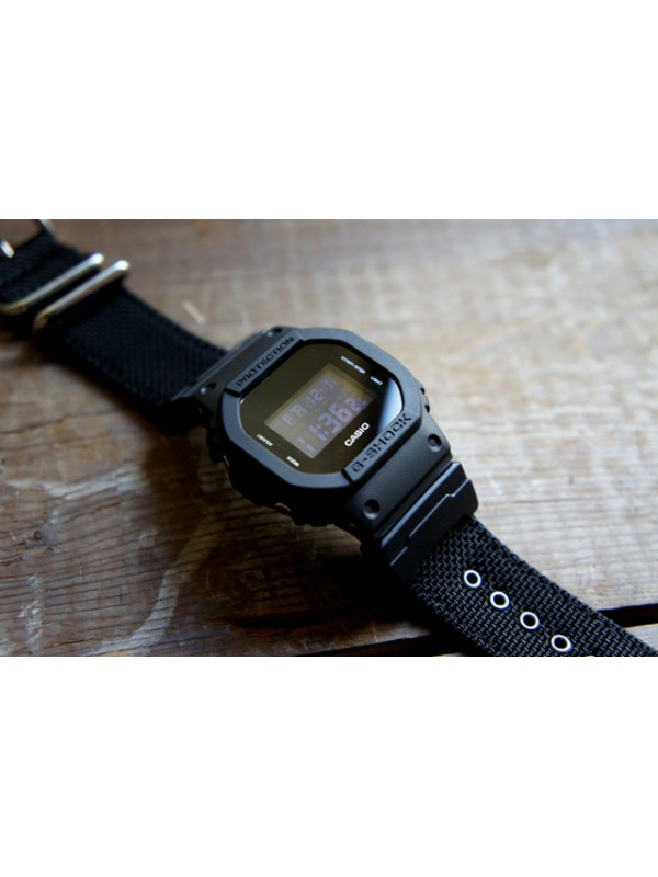 фото Мужские наручные часы Casio G-Shock DW-5600BBN-1