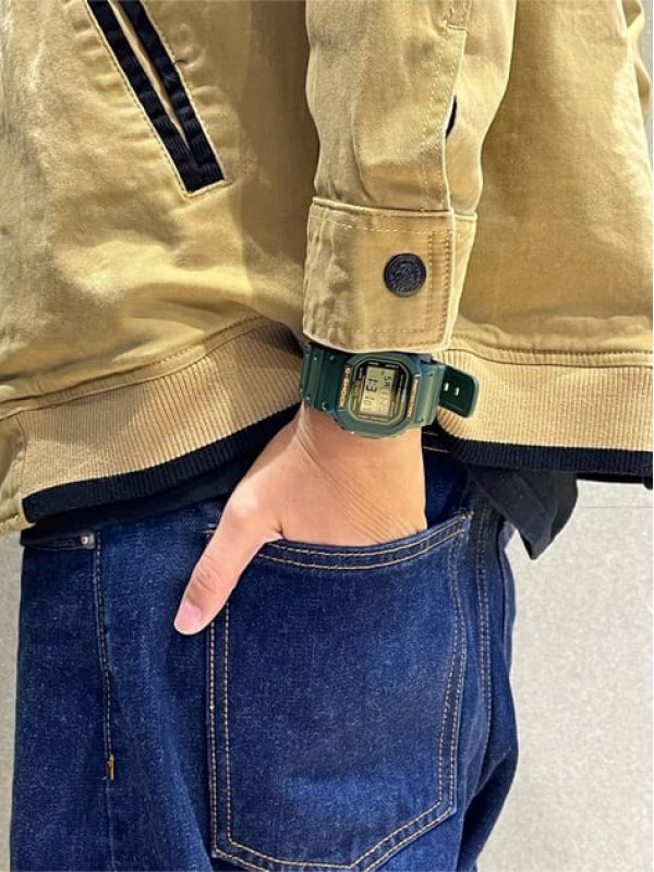фото Мужские наручные часы Casio G-Shock DW-5600RB-3E