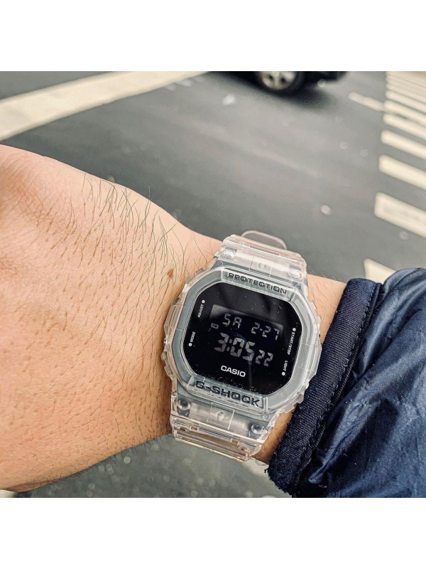 фото Мужские наручные часы Casio G-Shock DW-5600SKE-7