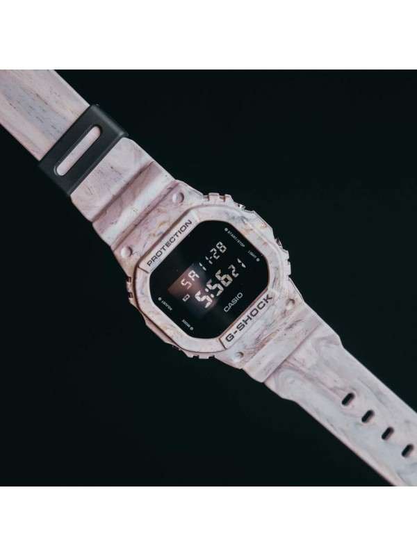 фото Мужские наручные часы Casio G-Shock DW-5600WM-5