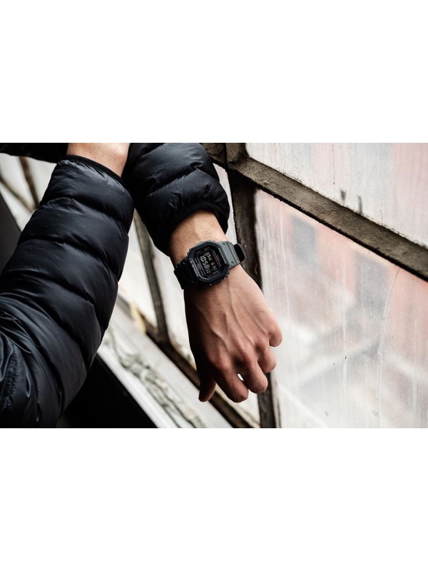 фото Мужские наручные часы Casio G-Shock DW-5610SU-8