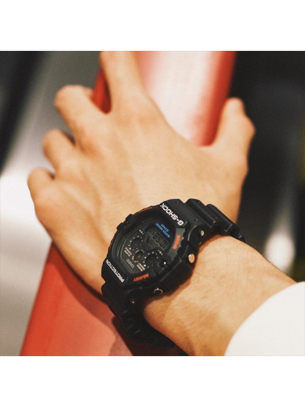 фото Мужские наручные часы Casio G-Shock DW-5900-1