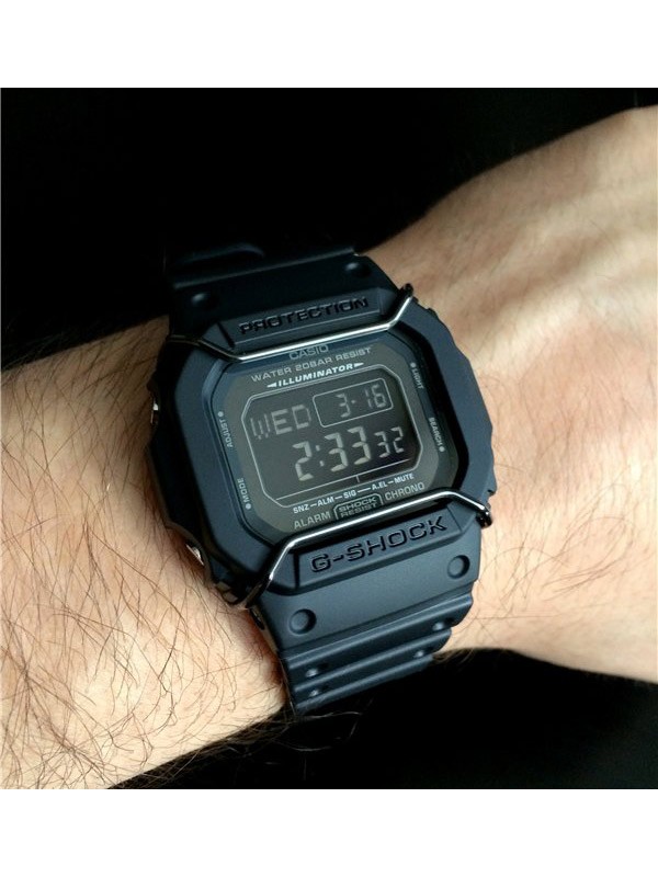 фото Мужские наручные часы Casio G-Shock DW-D5600P-1E