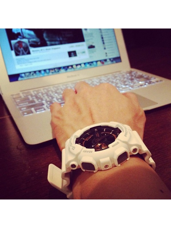 фото Мужские наручные часы Casio G-Shock GA-110RG-7A