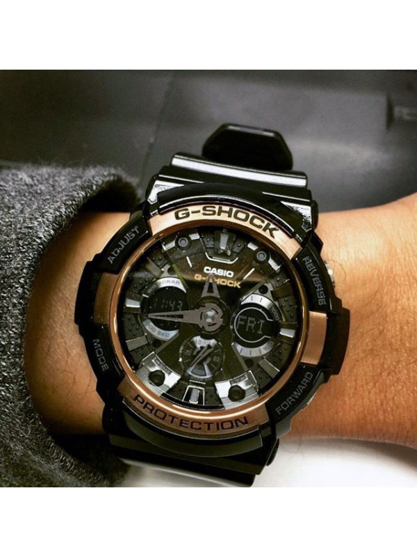 фото Мужские наручные часы Casio G-Shock GA-200RG-1A
