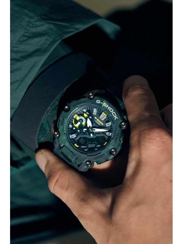 фото Мужские наручные часы Casio G-Shock GA-2200MFR-3A
