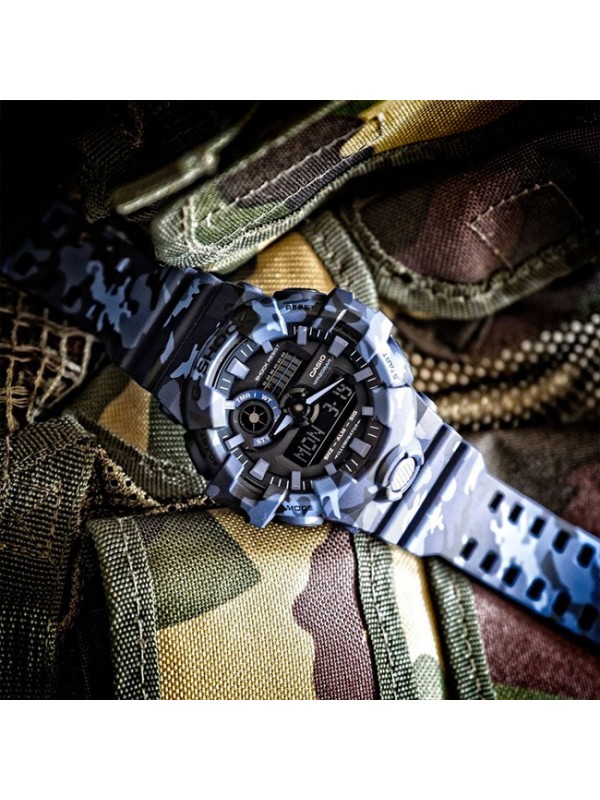 фото Мужские наручные часы Casio G-Shock GA-700CM-2A