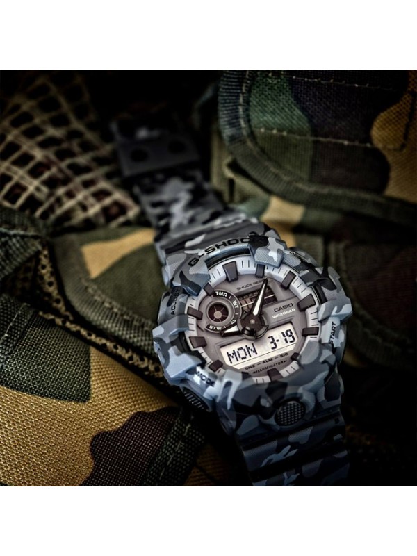 фото Мужские наручные часы Casio G-Shock GA-700CM-8A