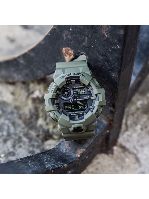 фото Мужские наручные часы Casio G-Shock GA-700UC-3A