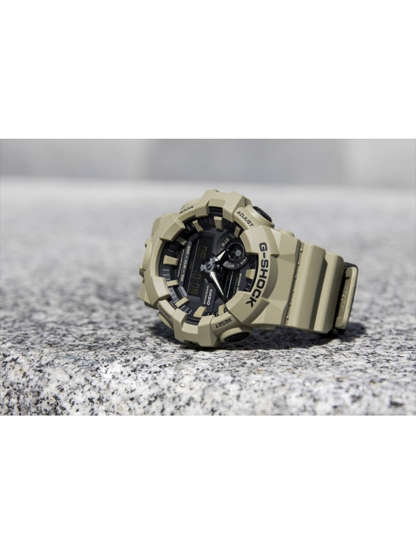 фото Мужские наручные часы Casio G-Shock GA-700UC-5A