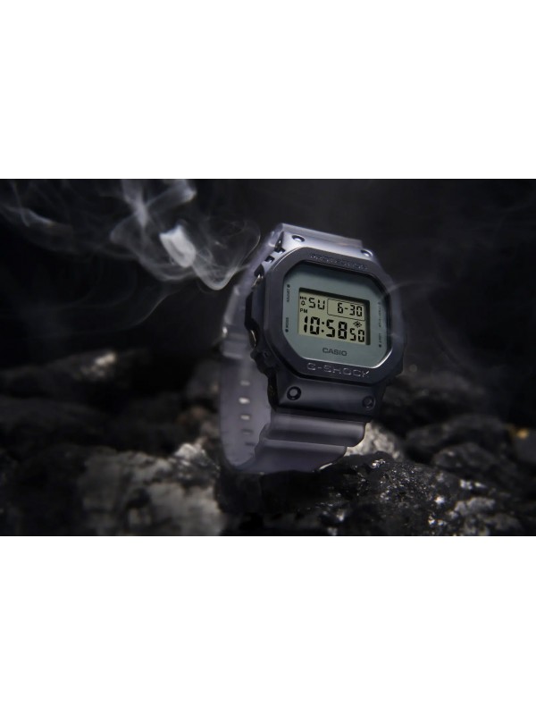 фото Мужские наручные часы Casio G-Shock GM-5600MF-2E