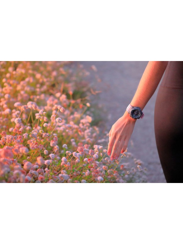 фото Женские наручные часы Casio G-Shock GMA-S140-4A