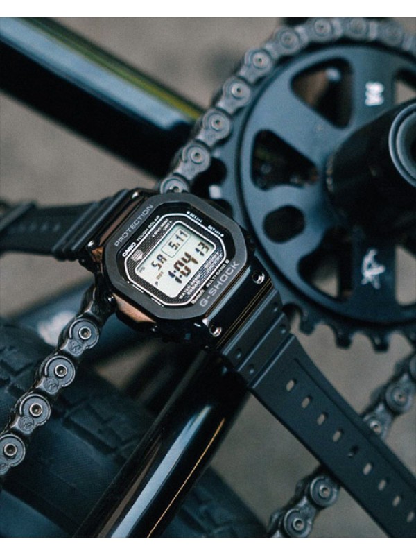 фото Мужские наручные часы Casio G-Shock GMW-B5000G-1