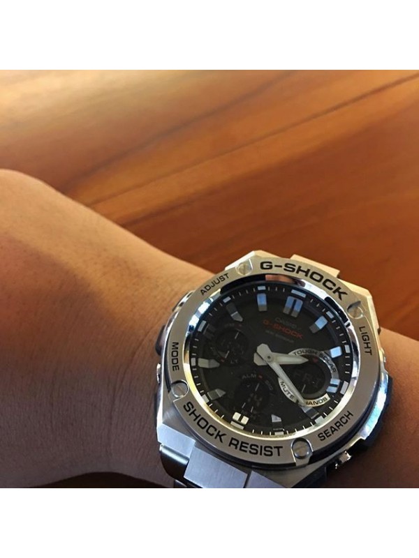 фото Мужские наручные часы Casio G-Shock GST-W110D-1A