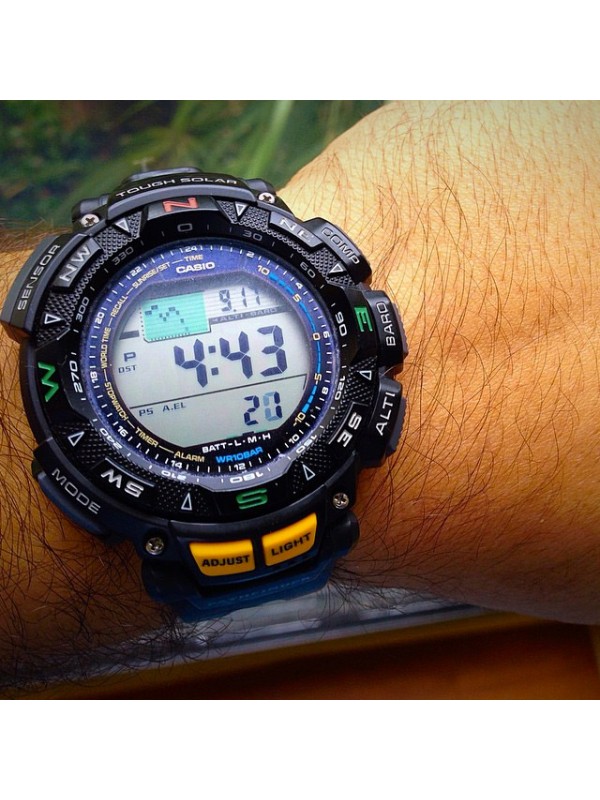 фото Мужские наручные часы Casio Protrek PRG-240-1E