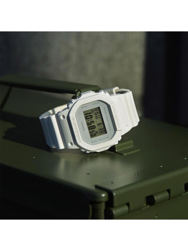 фото Мужские наручные часы Casio G-Shock DW-5600CU-7E