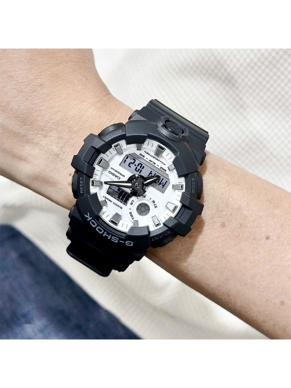 фото Мужские наручные часы Casio G-Shock GA-700WD-1A