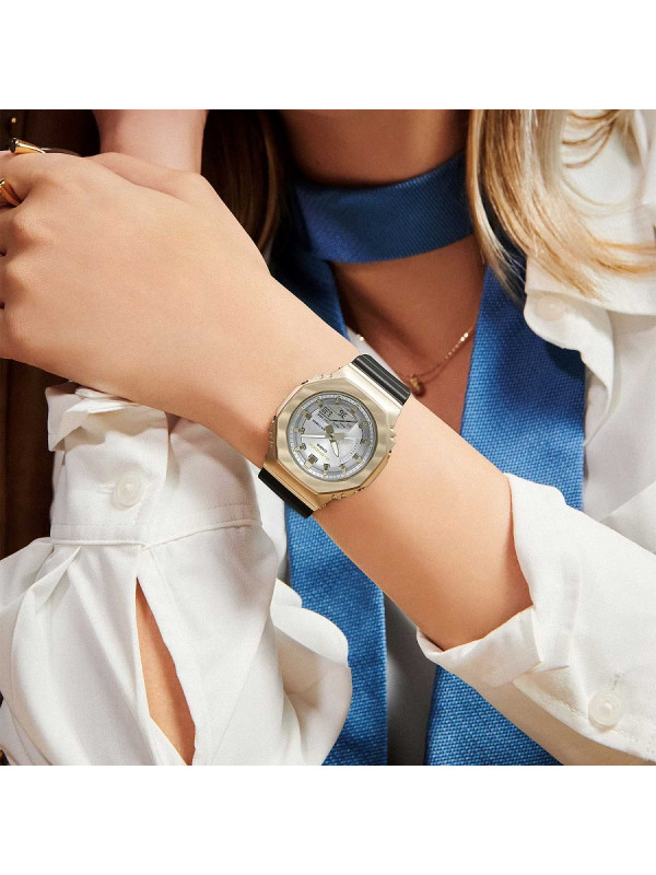 фото Женские наручные часы Casio G-Shock GM-S2100BC-1A