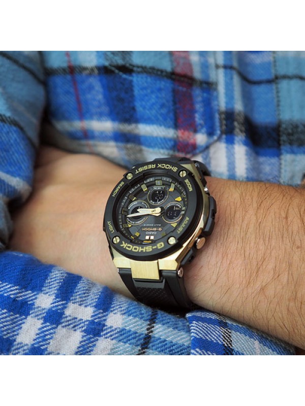 фото Мужские наручные часы Casio G-Shock GST-S300G-1A9