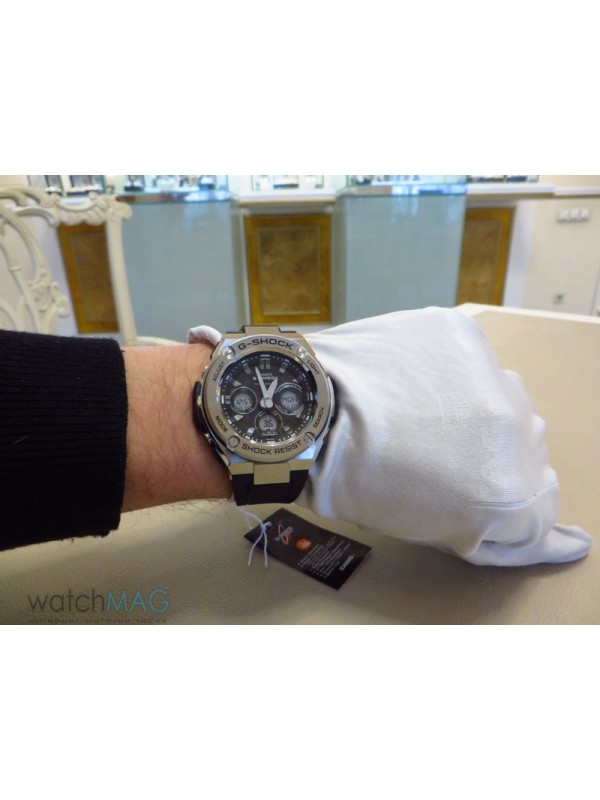 фото Мужские наручные часы Casio G-Shock GST-W310-1A
