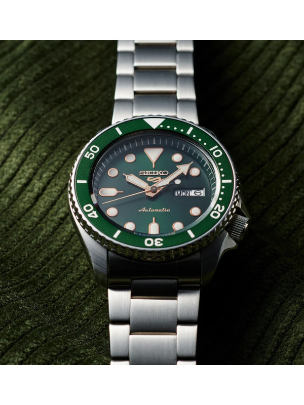 фото Мужские наручные часы Seiko 5 Sports SRPD63K1