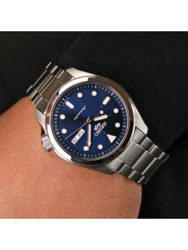фото Мужские наручные часы Seiko 5 Sports SRPE53K1