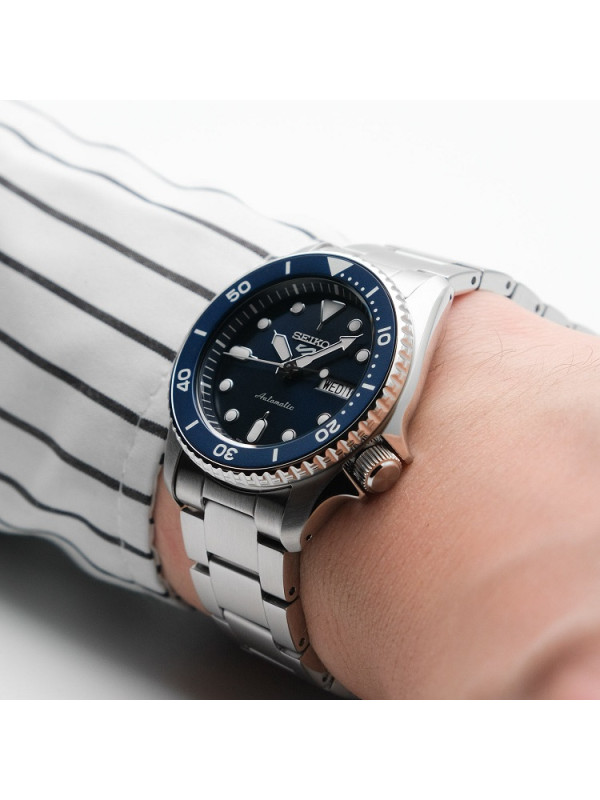 фото Мужские наручные часы Seiko 5 Sports SRPL77K1