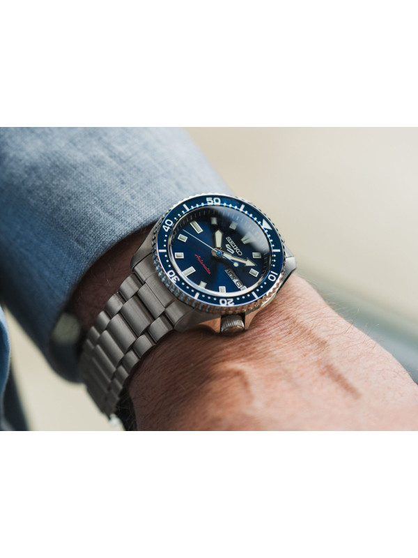 фото Мужские наручные часы Seiko 5 Sports SRPL83K1