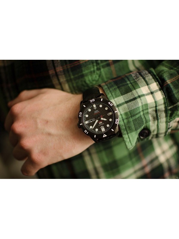 фото Мужские наручные часы Seiko SRP721K1